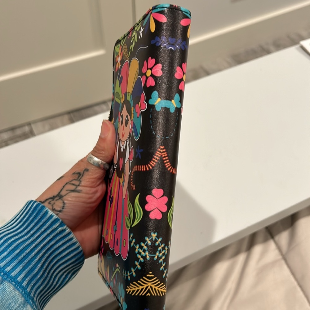 Wallet - Picture 4 of 4